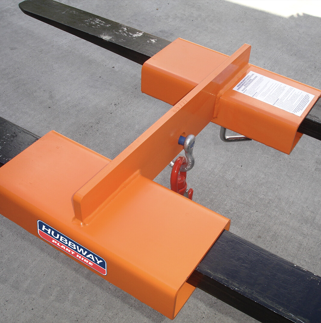 LIFTING HOOKS UP TO 12 TONNE 2